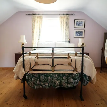 Knocknagrough House, Ballyvaughan, Co. Clare Feriehus *